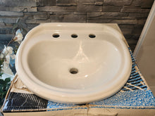 Charger l'image dans la galerie, LAVABO  ENCASTRÉ 8" BLANC